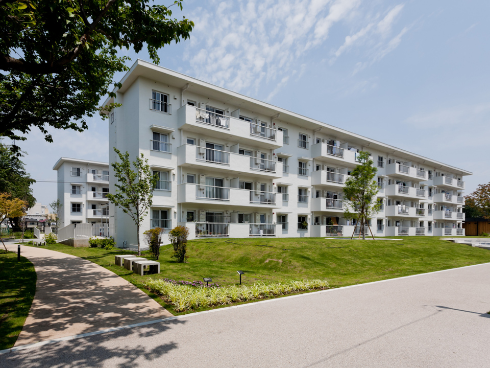 ゆいま〜る多摩平の森 外観