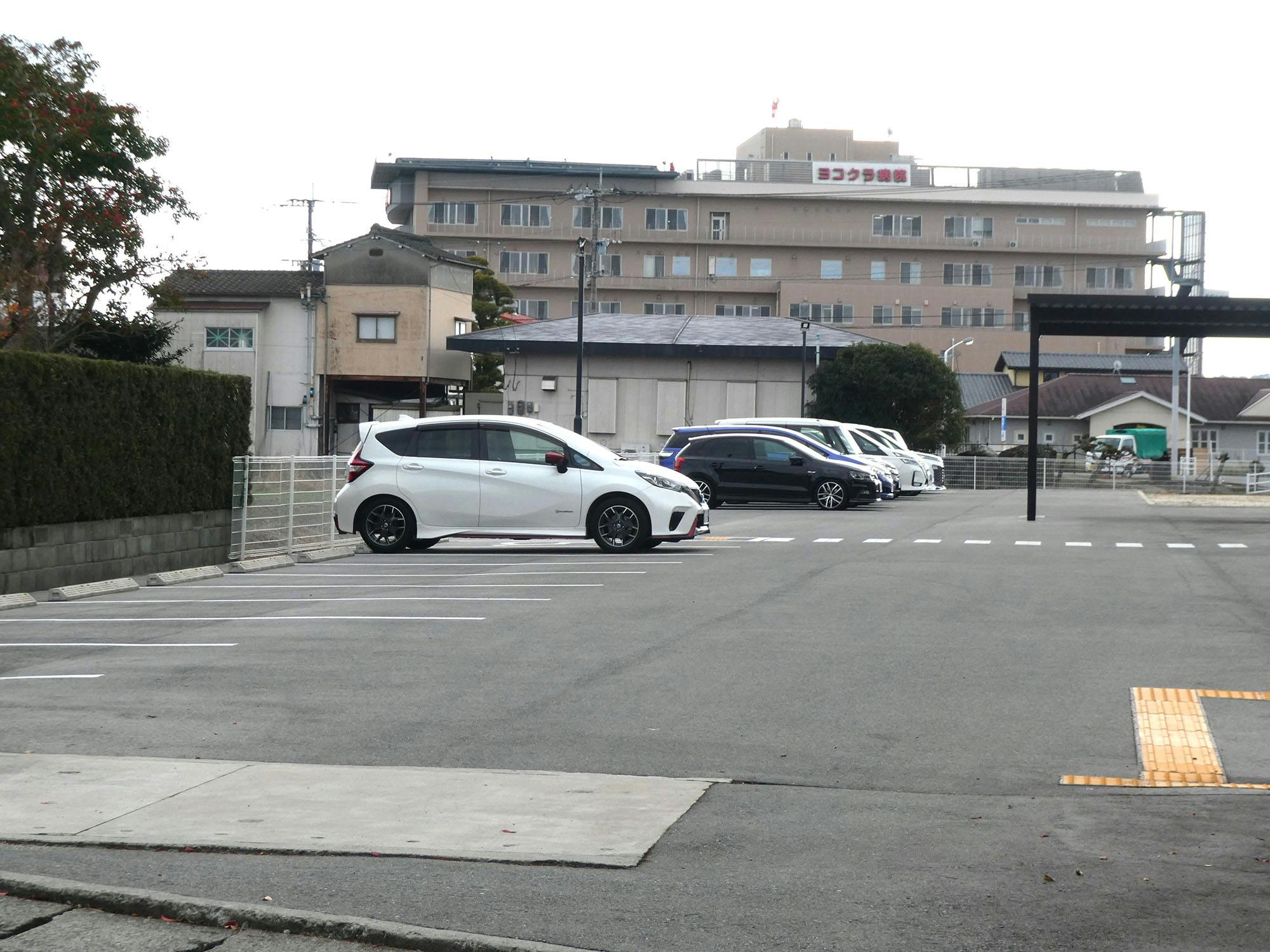 有料老人ホームやまびこプラス 駐車場