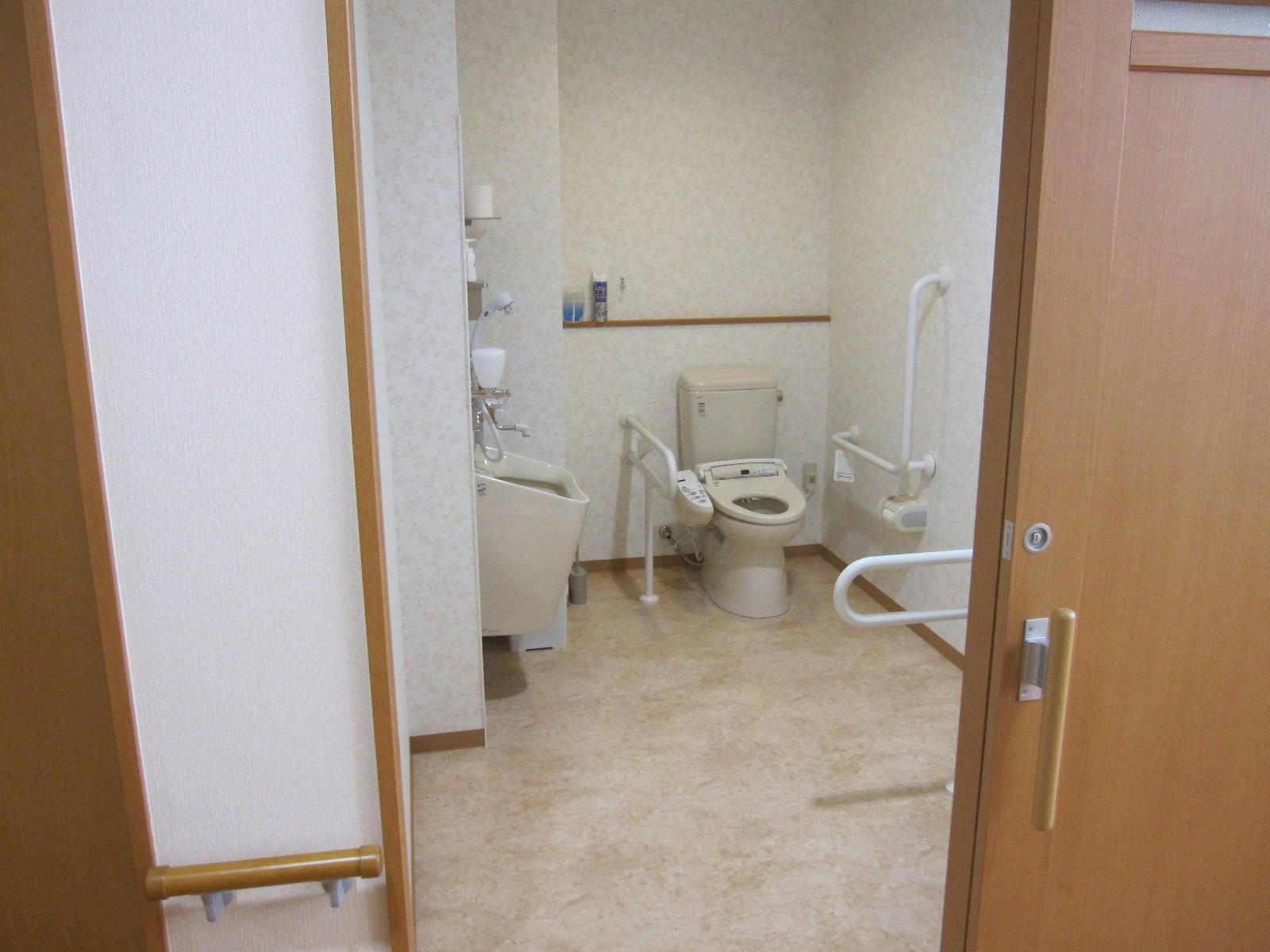 ライフパートナー城東 共用トイレ