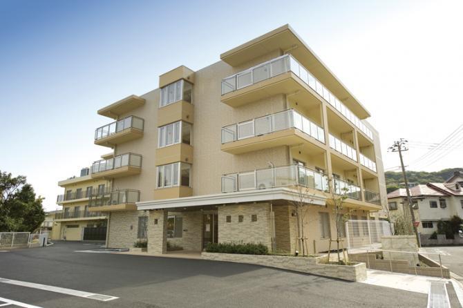 ＳＯＭＰＯケア ラヴィーレ久里浜 外観