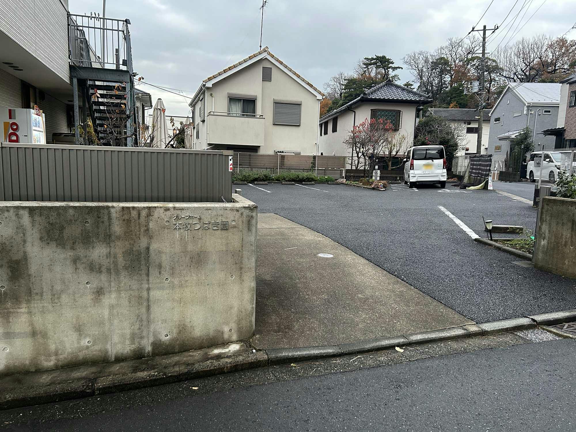 グループホーム本牧つばき園 駐車場