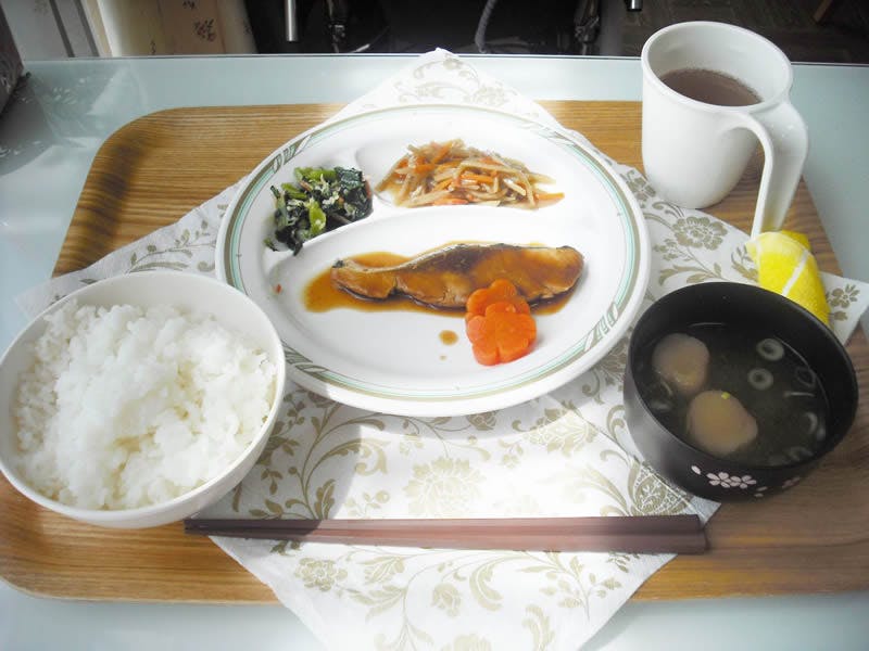 ハピネス梅が丘 食事