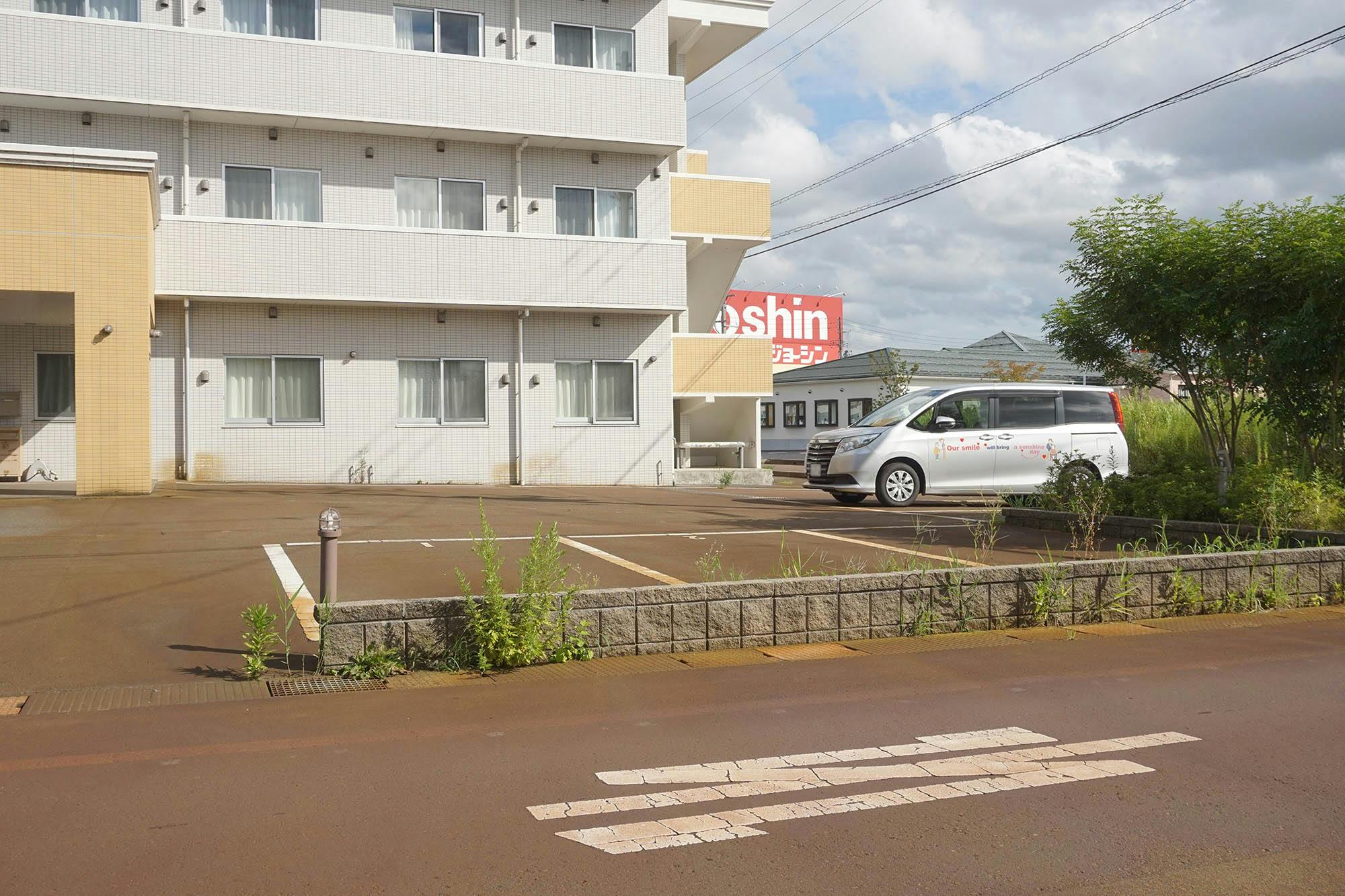 介護付有料老人ホーム ナーシングホーム長岡北 駐車場