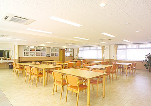 グッドタイムナーシングホーム・江戸川 食堂・機能訓練室