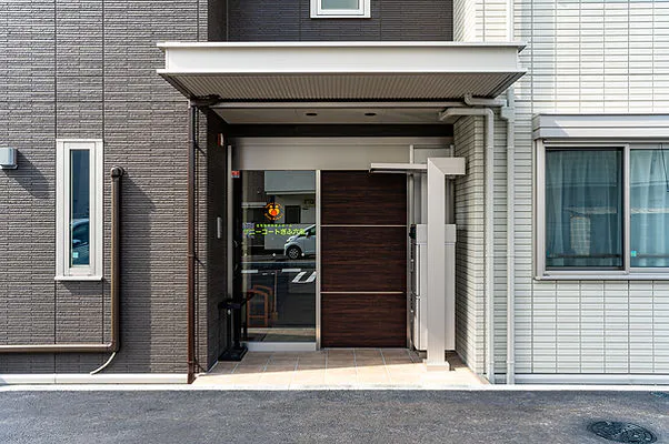 サニーコートぎふ六条 玄関