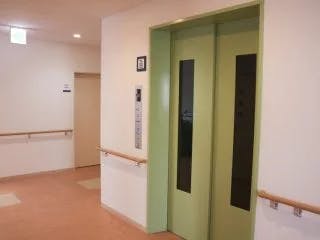 サンホーム湘南新町 エレベーター