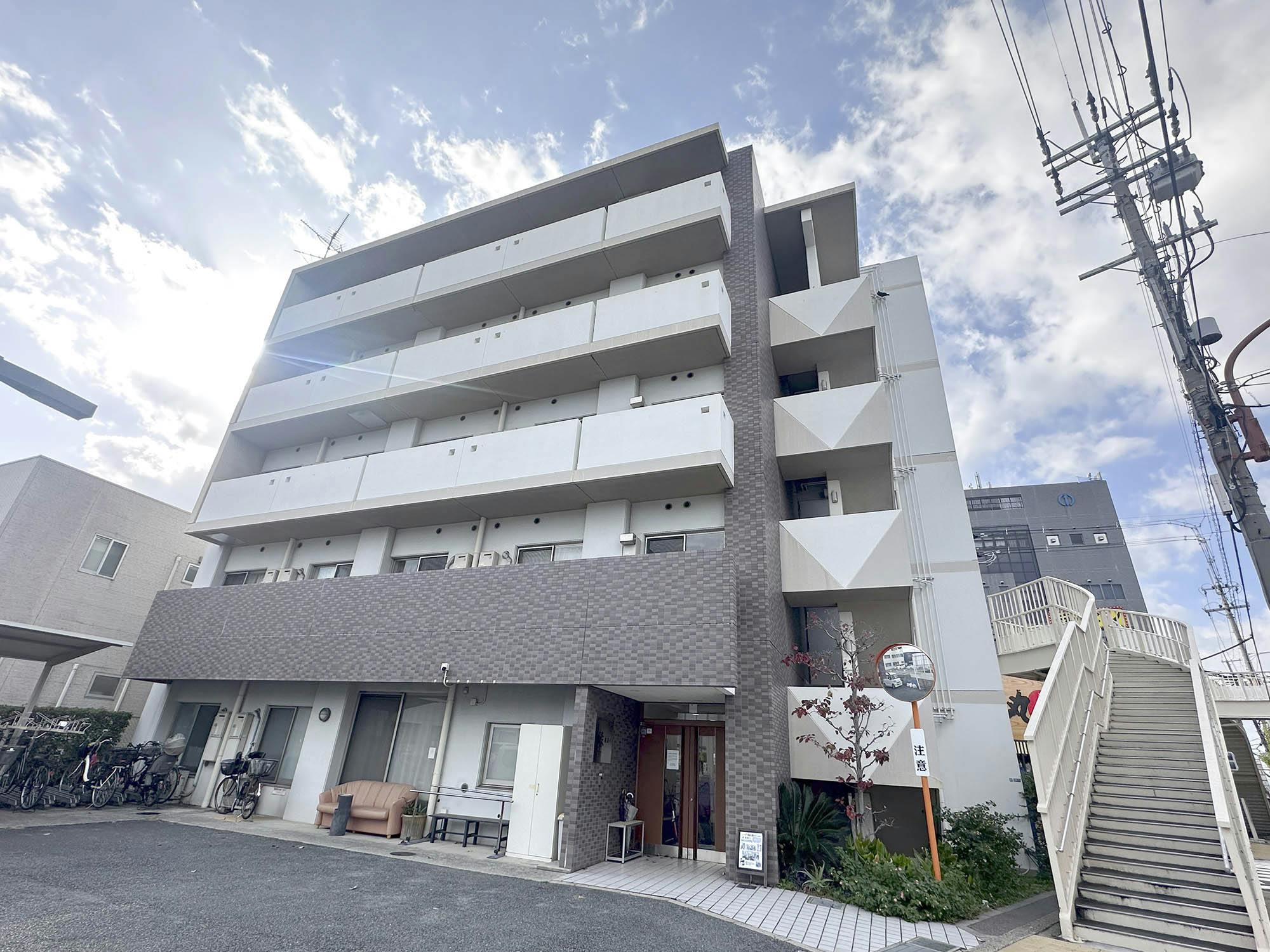 住宅型有料老人ホーム　縁寝屋川 外観