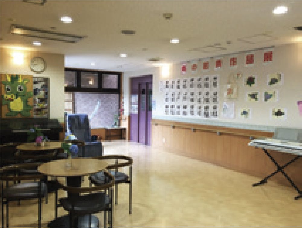 みつばメゾン与野本館 エントランスホール