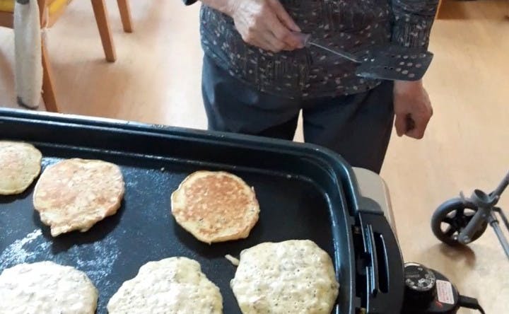 グループホームたのしい家川崎宮前 ホットケーキパーティー