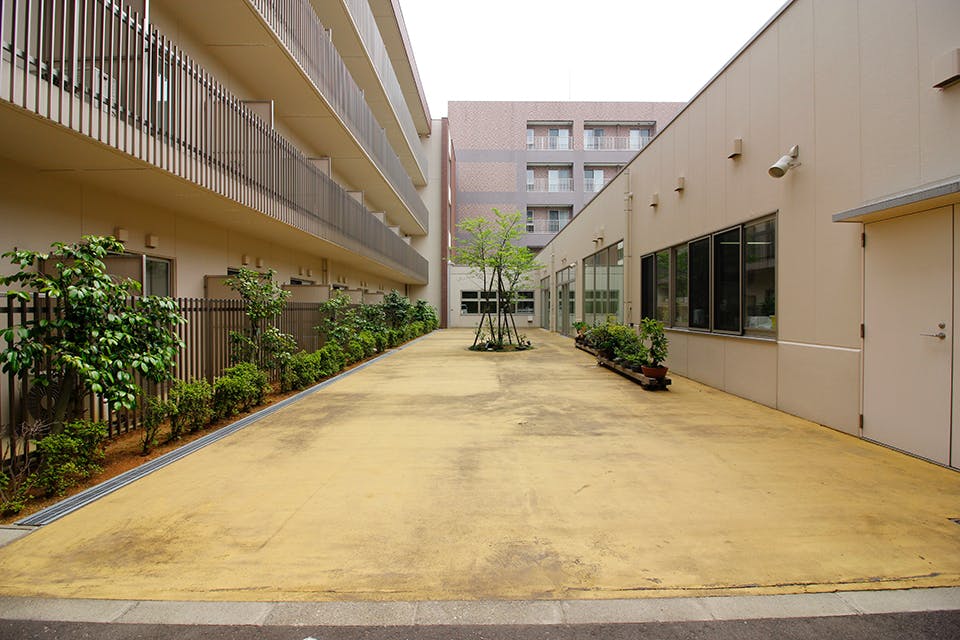 サンクス高田自在館響 「サンクス高田」中庭