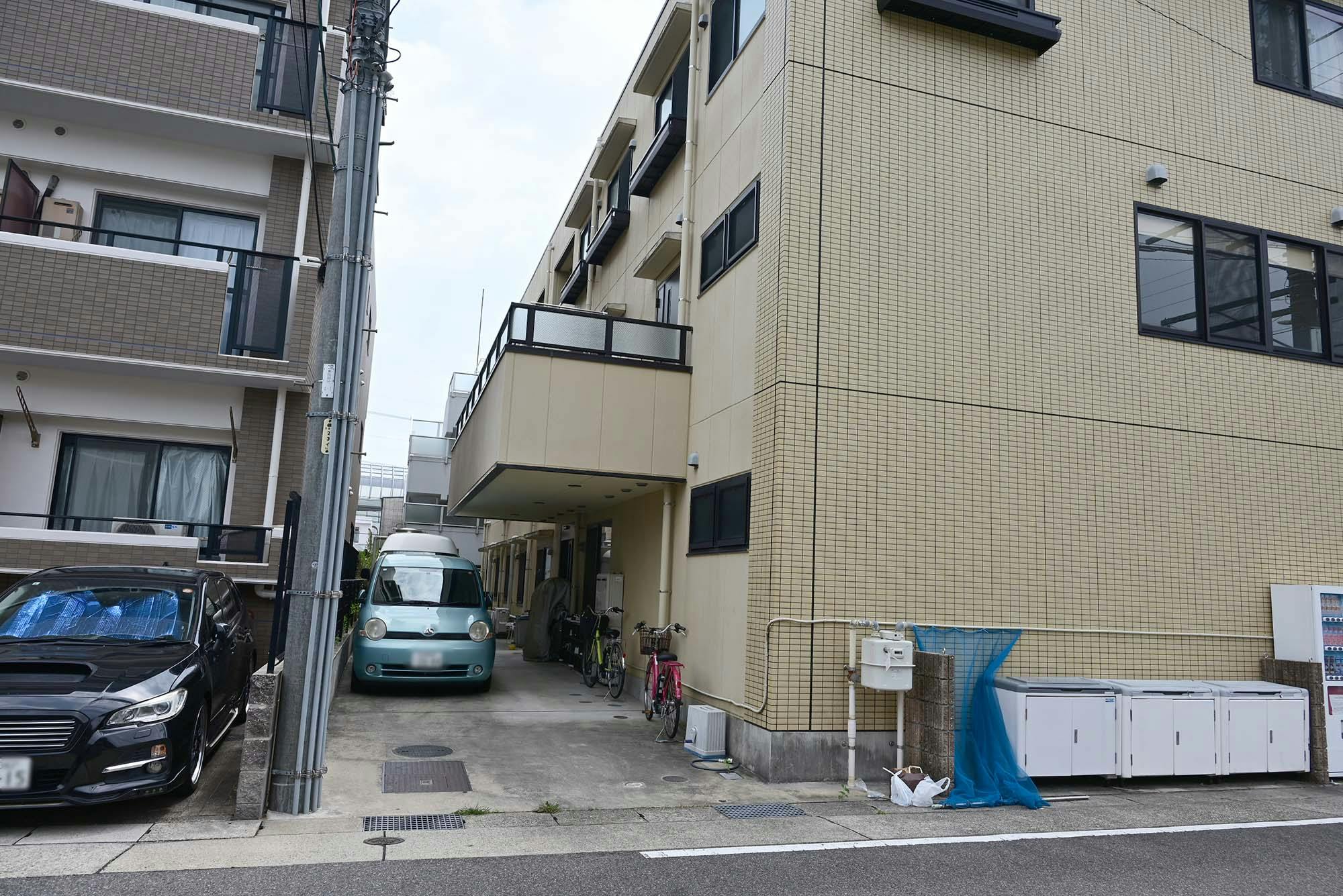 ファミリア一社 駐車場