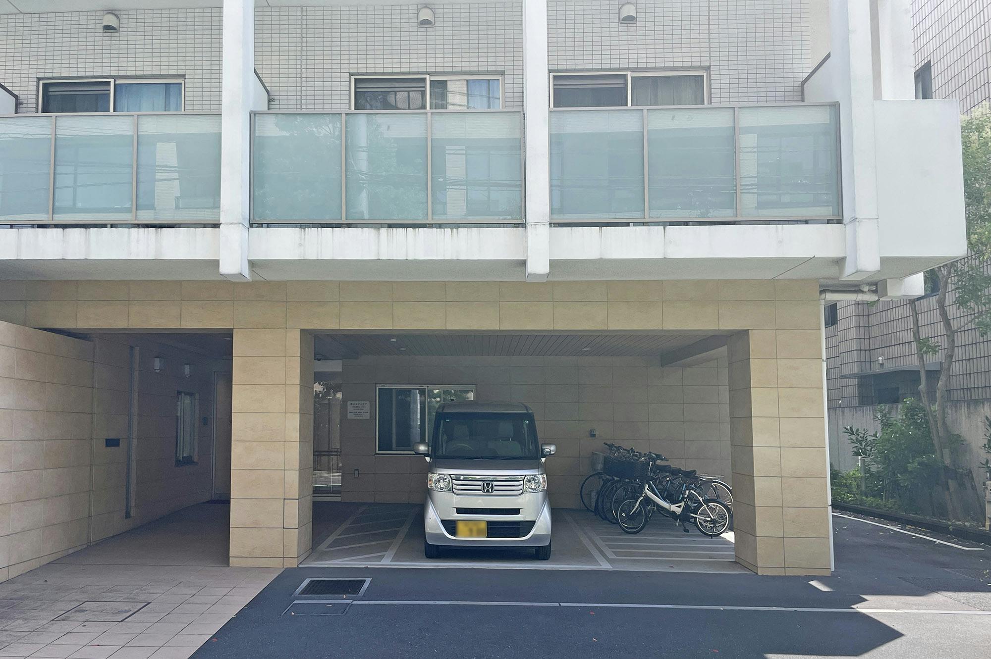 青山メディケア 駐車場