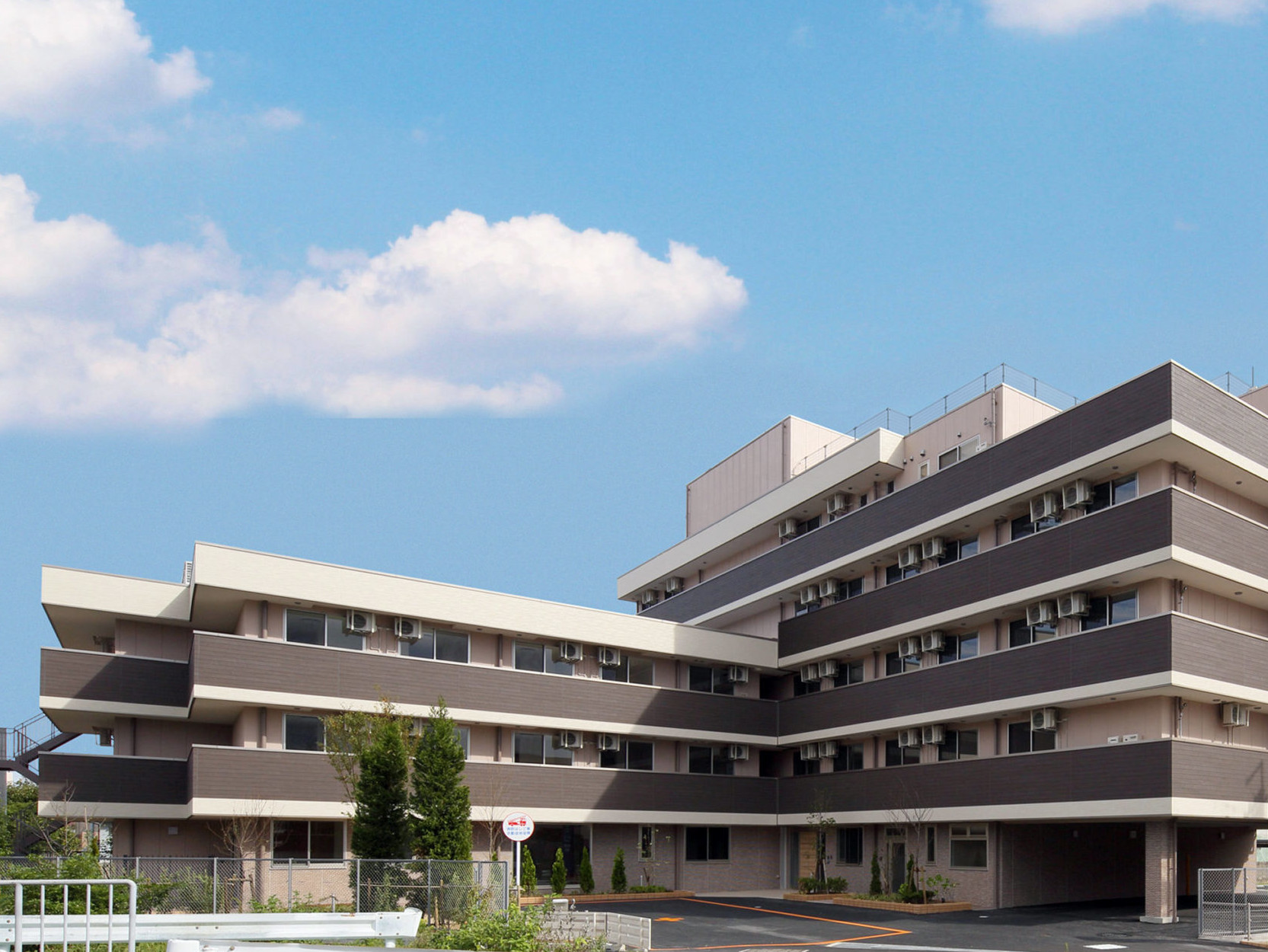 ニチイメゾン神田 外観