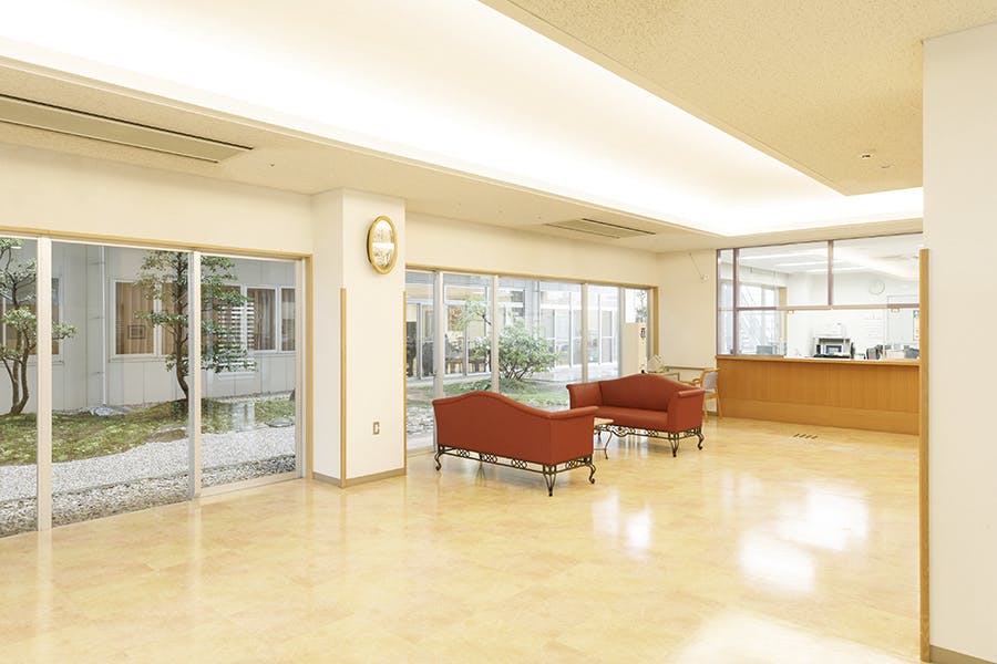 株式会社はなみずき 介護付有料老人ホーム スーパーびゅー蓮花寺 エントランスホール