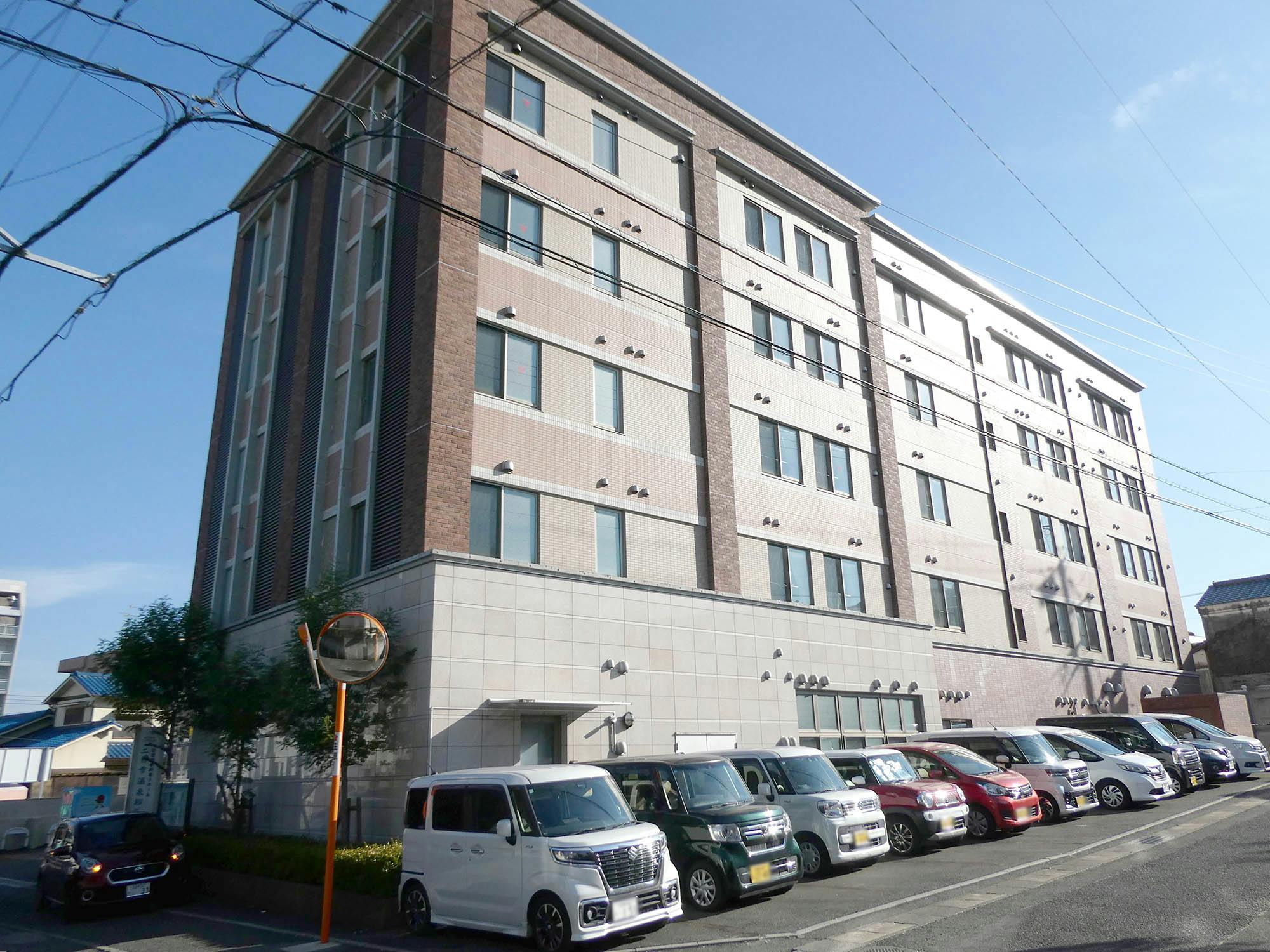 二日市温泉翔裕園 駐車場