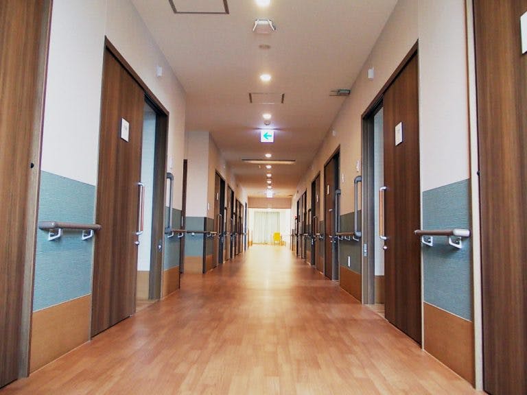 松ヶ丘白翠園 廊下