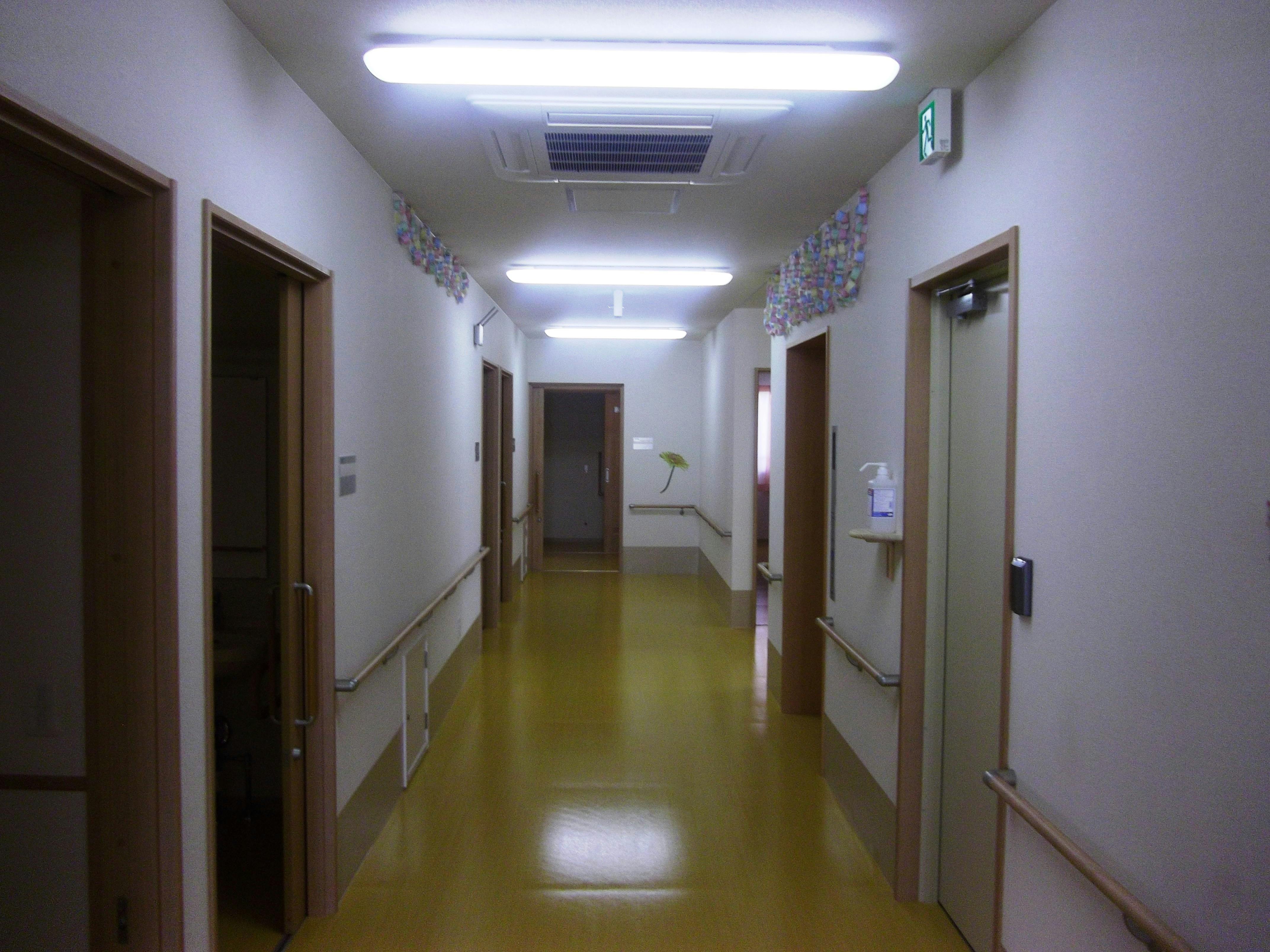 新緑泉佐野 玄関
