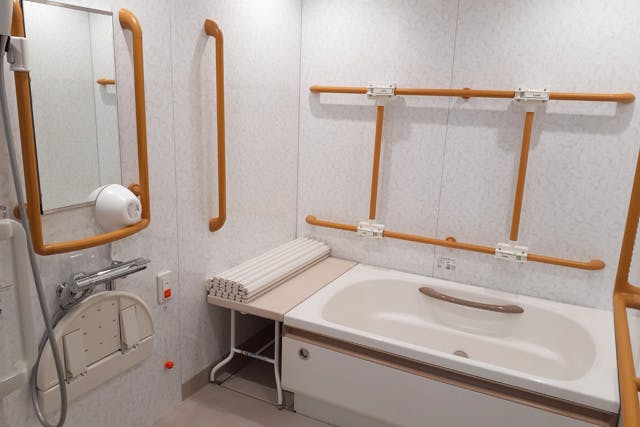 ウールズ富松 浴室