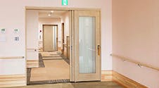 リビングケア唯の郷 南足柄 玄関