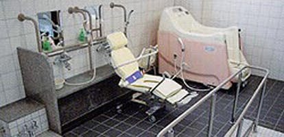 介護付有料老人ホーム昭和ろまん 特別浴