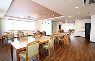 住宅型有料老人ホームナーシングホーム三条 食堂・機能訓練室