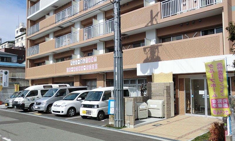 クリスタルコート難波南 外観
