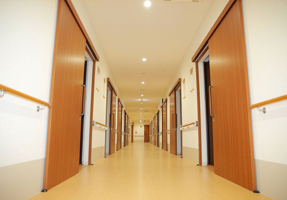 サービス付き高齢者向け住宅花雲しあわせ高島 廊下