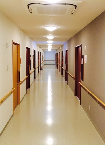 アースケア豊川やすらぎの里本野 廊下