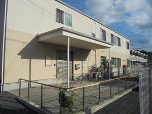 ニチイケアセンターいずみこまえ エントランス
