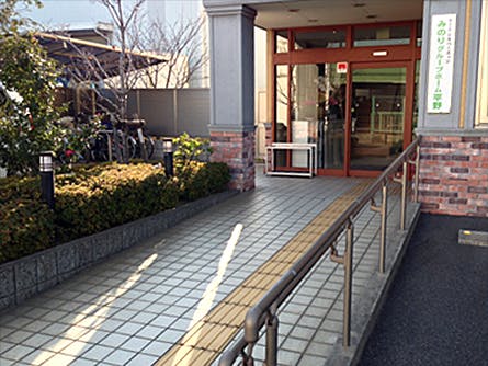 みのりグループホーム平野 玄関