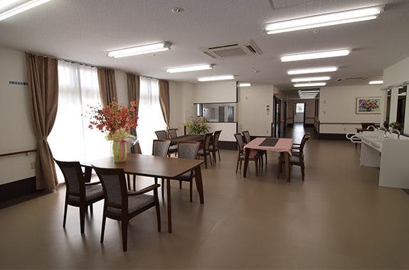ひらた翔裕館II号館 ロビー