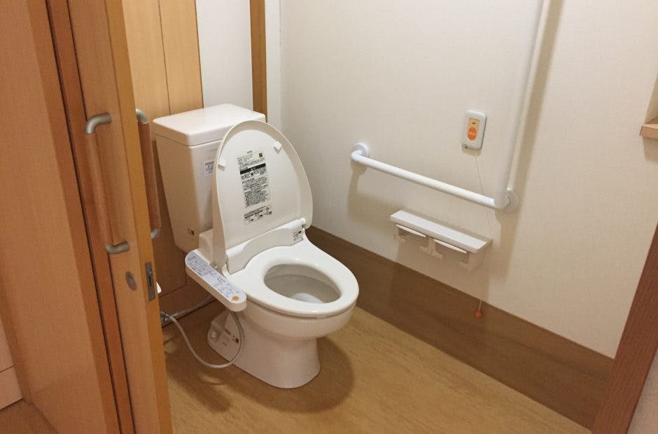 サ－ビス付き高齢者向け住宅ケアタウン日の山 居室内トイレ