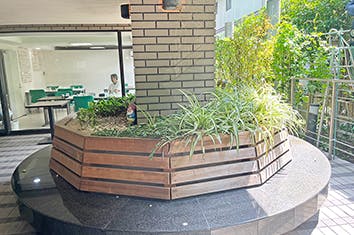 エルダーホーム馬橋 中庭