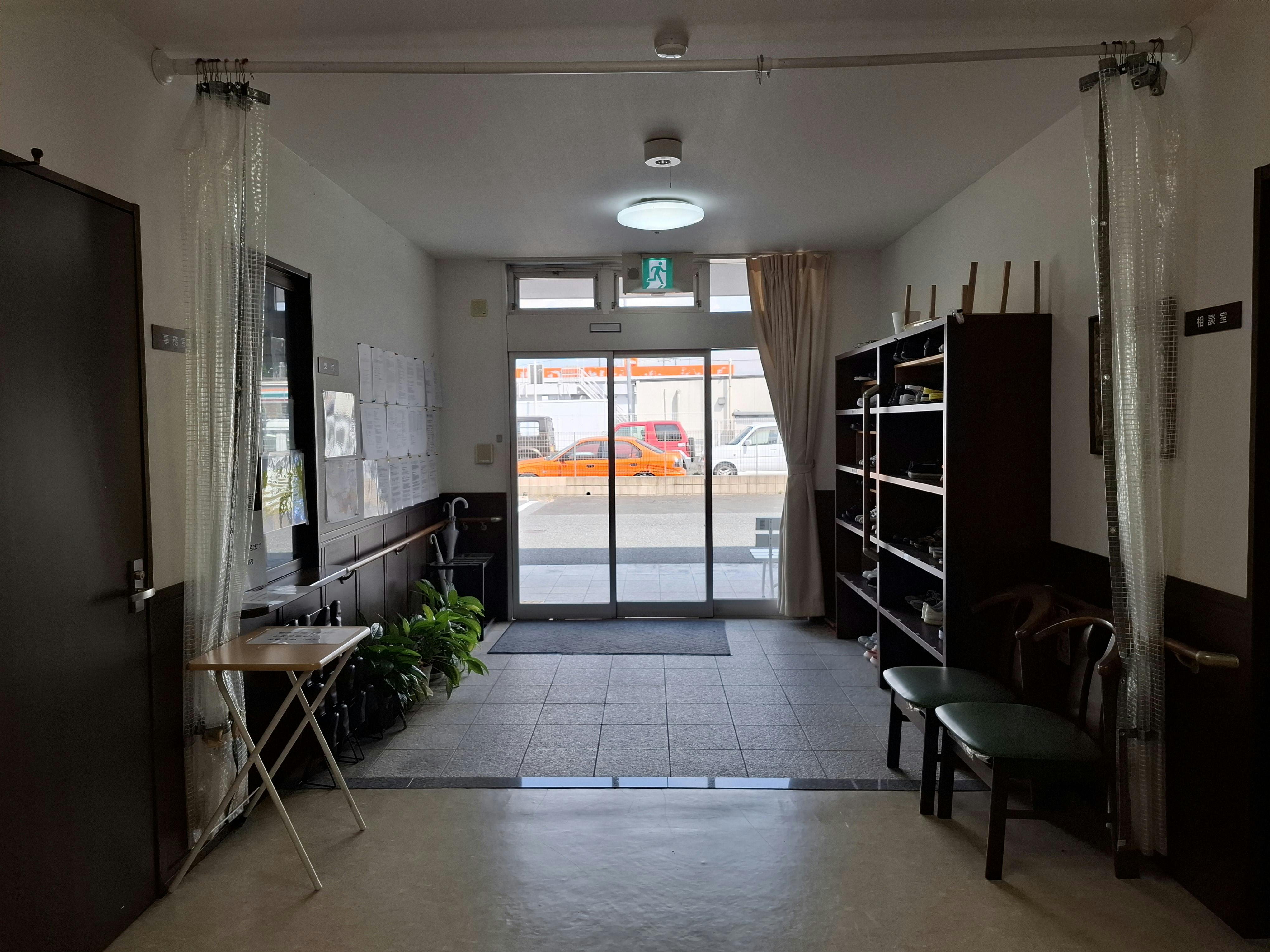 あんしんホーム東松山 玄関