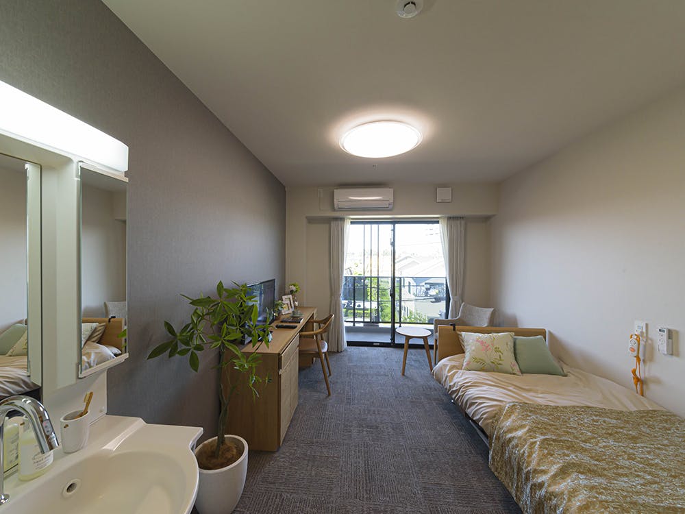 チャーム府中日新町 居室