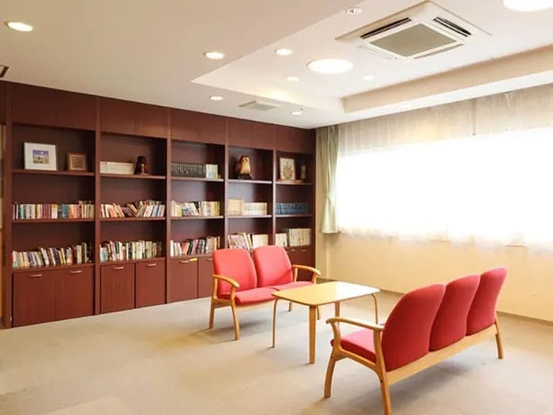 カルデアの家寝屋川 図書室