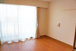 そんぽの家 八王子小宮 居室