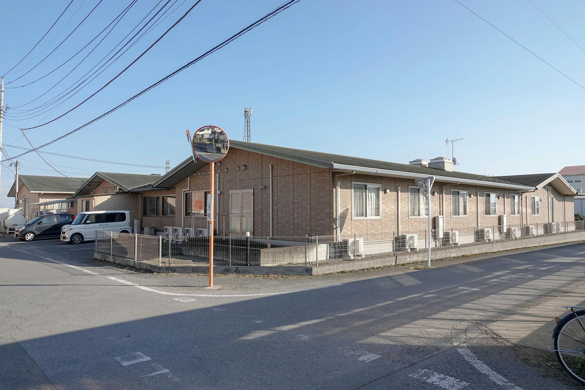 住宅型有料老人ホーム あずまライフライン 外観