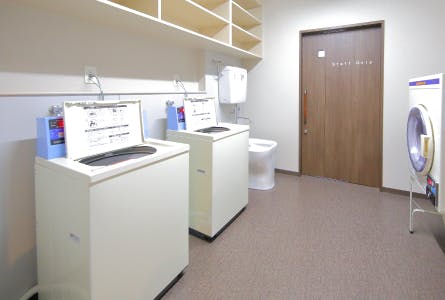 らくら新川 洗濯室