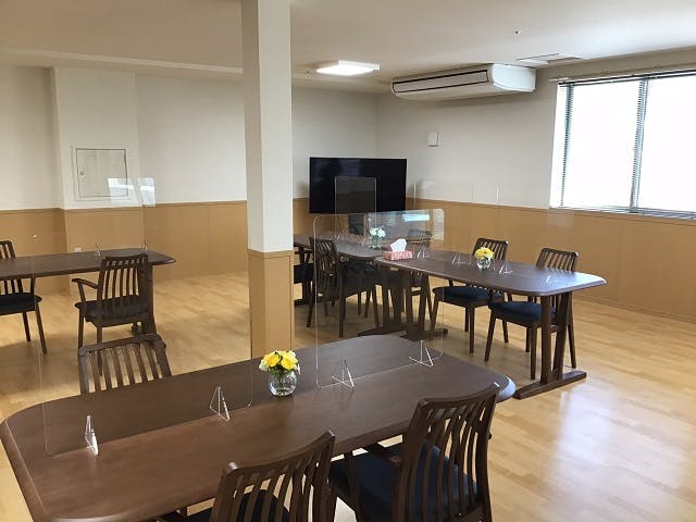 ハピネスリブ服部天神 食堂