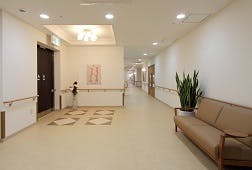 そんぽの家Ｓ柏青葉台 廊下