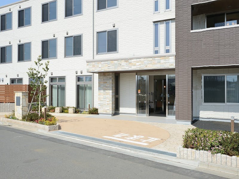 プレザンメゾン朝霞 外観