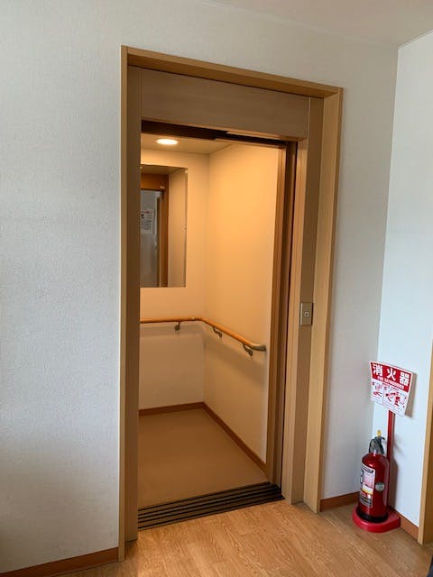 ニチイケアセンター八軒東 エレベーター