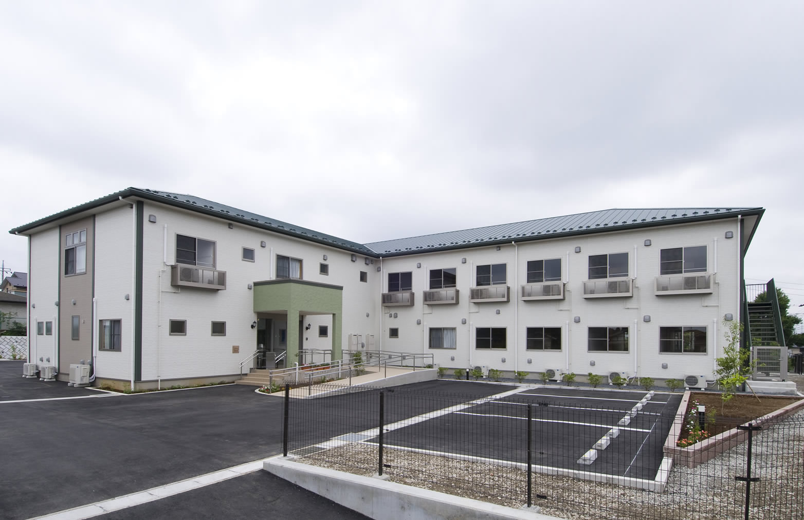 あずみ苑ラ・テラス逆井 外観