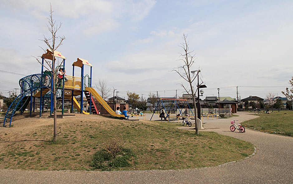 あずみ苑ラ・テラス市原 五井中田川公園