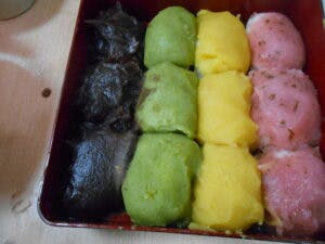 ニチイケアセンター花園 牡丹餅作り