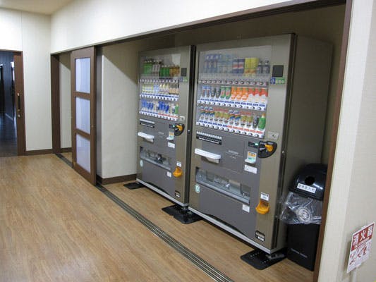 アーバンリビング稲毛 自動販売機