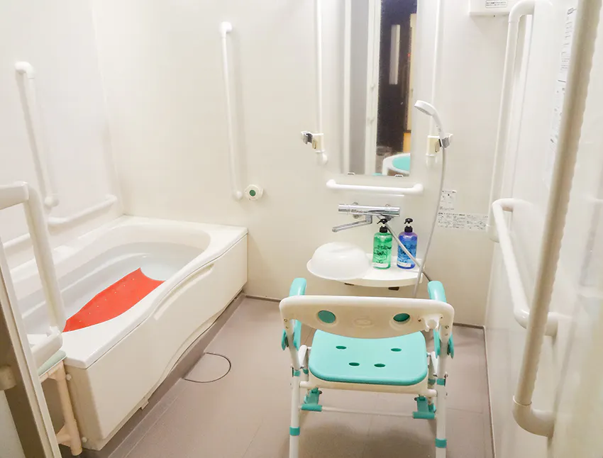 愛の家グループホーム大田久が原 浴室