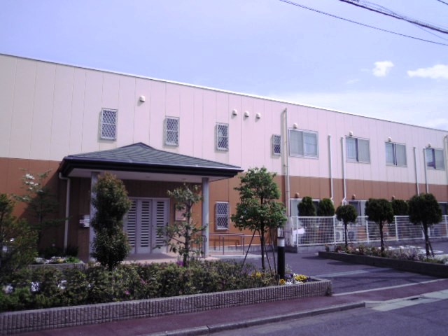 ニチイケアセンター西府 外観