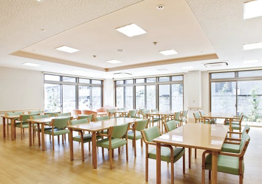 アルファリビング岡山西川緑道公園 レストラン